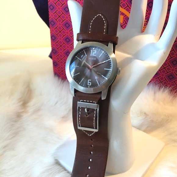 Men’s Guess Watch - Picture 5 of 5